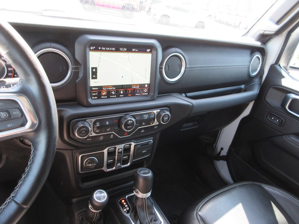 Used 2023 Jeep Wrangler Unlimited Sahara w/ LED Lighting Group AWD/4WD image 25
