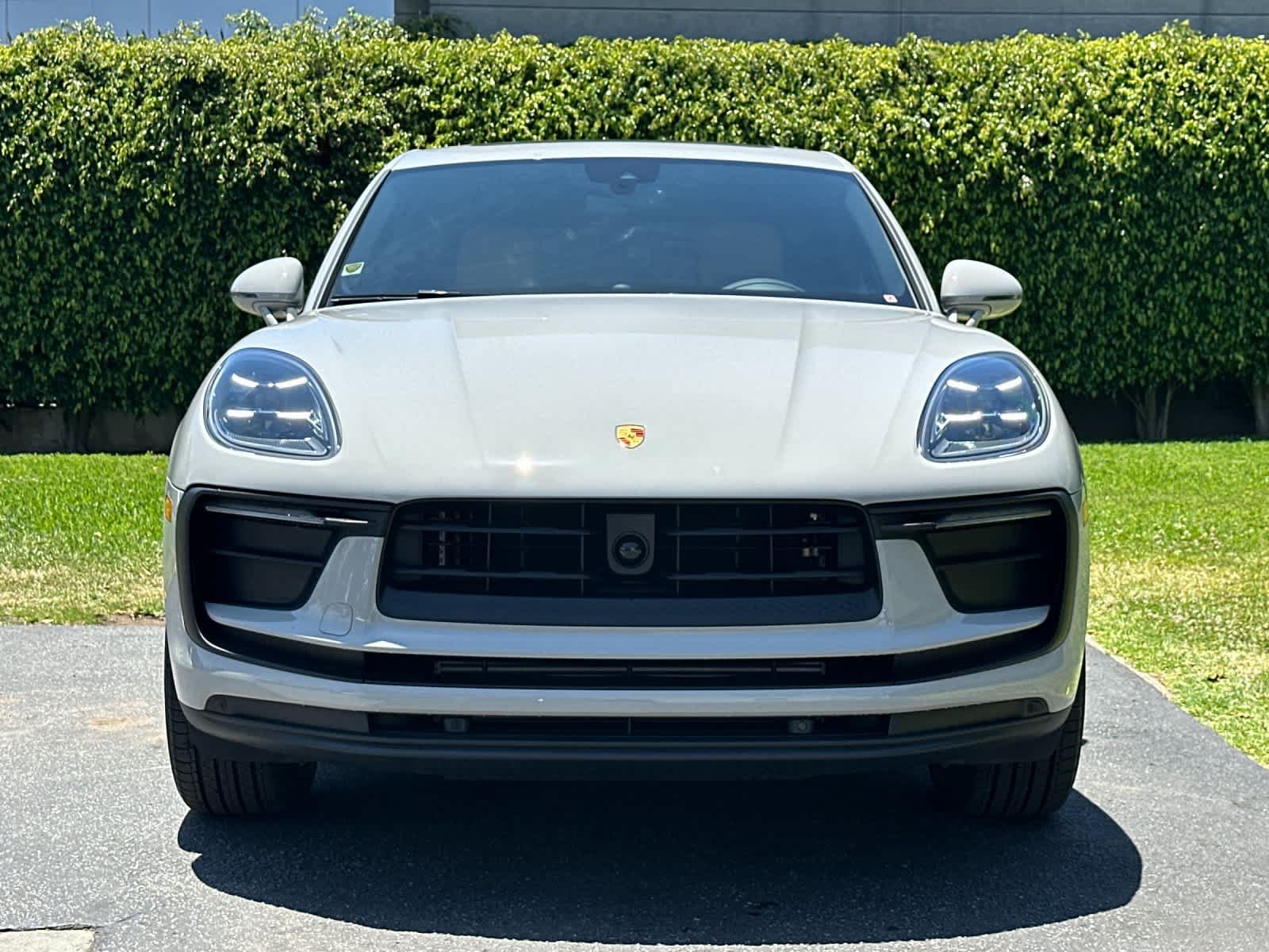 New 2026 Porsche Macan AWD/4WD image 11