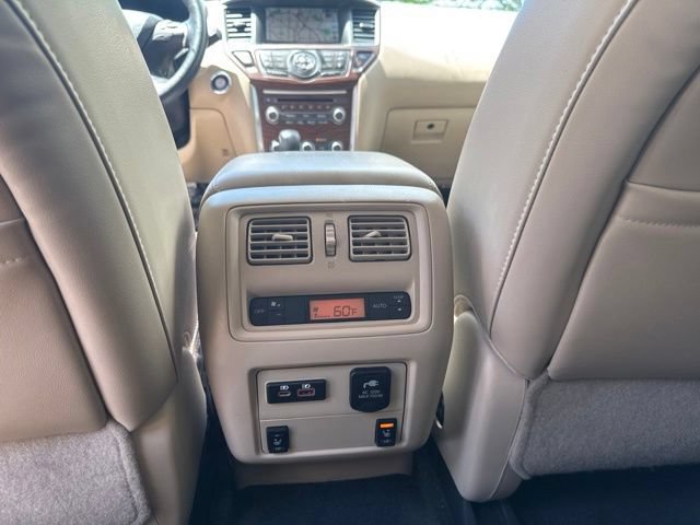 Used 2020 Nissan Pathfinder Platinum AWD/4WD image 19