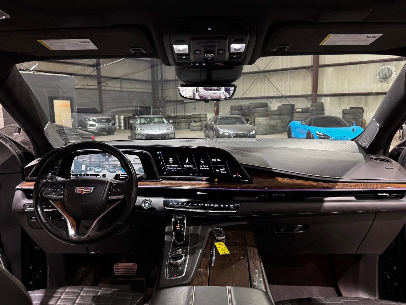 Used 2021 Cadillac Escalade ESV Sport Platinum w/ LPO, ONYX Package image 31