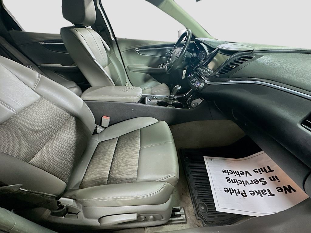 Used 2015 Chevrolet Impala LT image 22