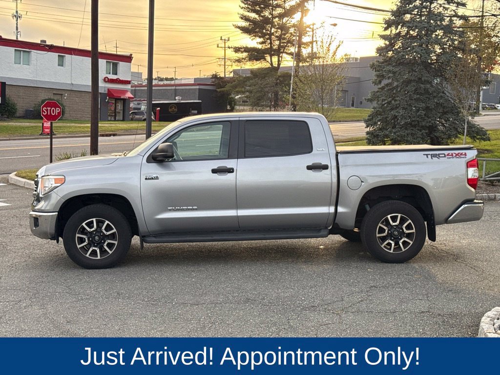 Used 2017 Toyota Tundra SR5 w/ TRD Off Road Package AWD/4WD image 4