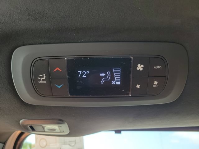 New 2026 Chrysler Pacifica Pinnacle FWD image 13