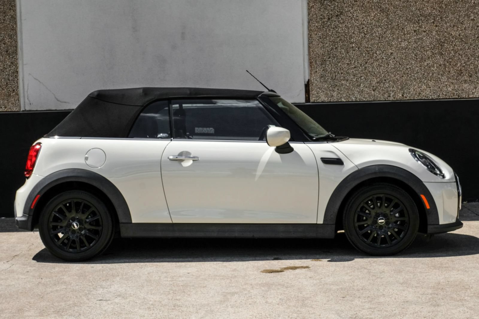 Used 2023 MINI Cooper Convertible FWD image 6