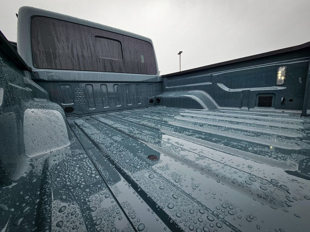 New 2026 Jeep Gladiator Sahara image 5