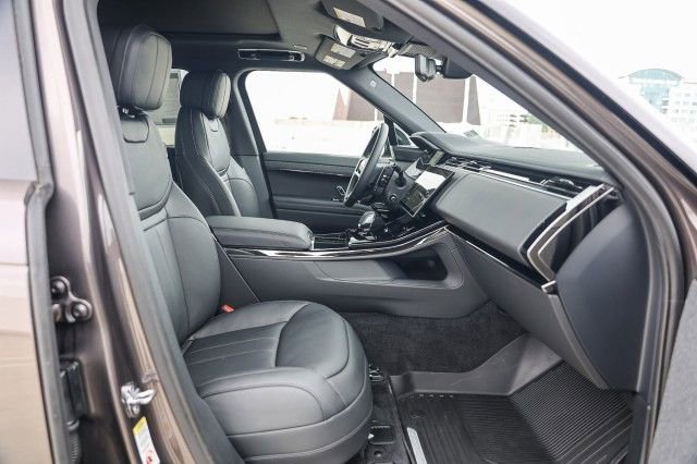 New 2025 Land Rover Range Rover Sport Dynamic SE image 18