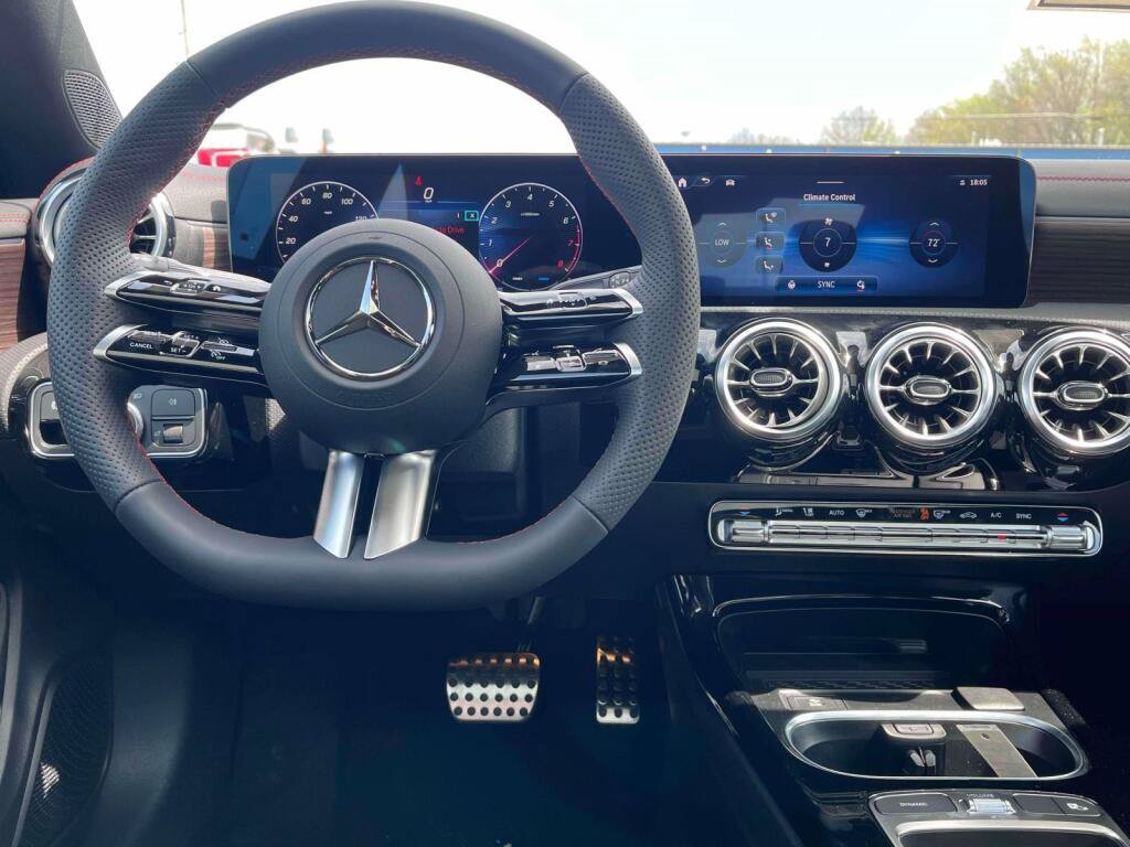 New 2026 Mercedes-Benz CLA 250 4MATIC image 2
