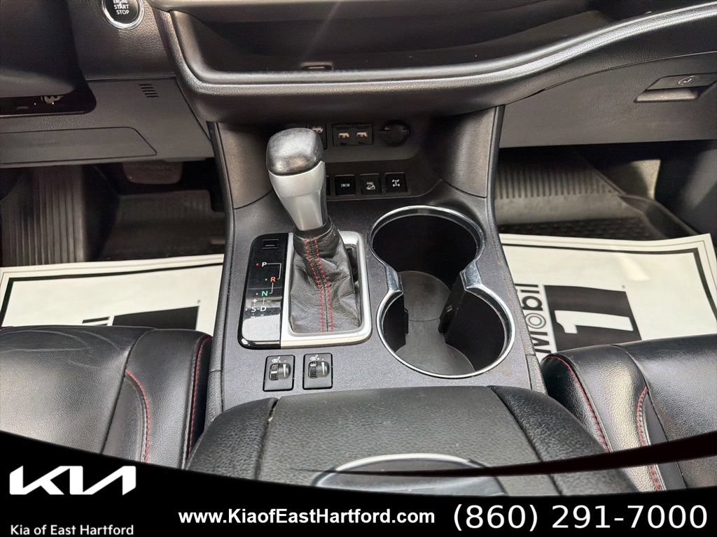 Used 2019 Toyota Highlander SE AWD/4WD image 26