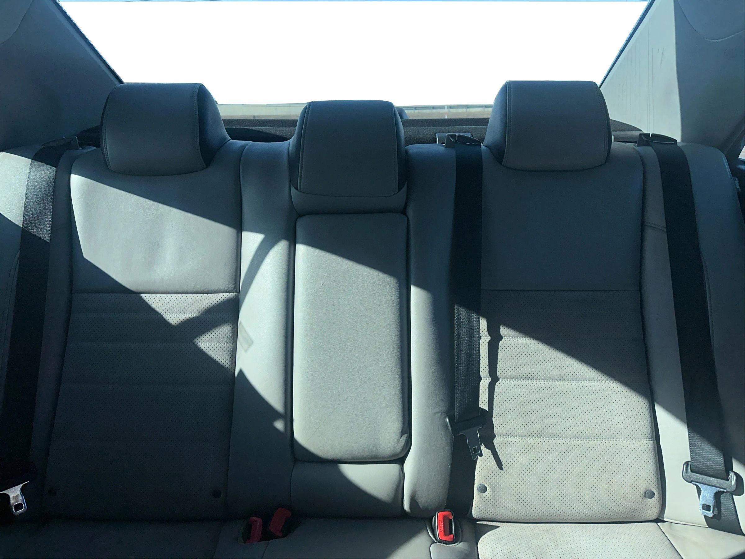 Used 2015 Toyota Camry XSE w/ Moonroof Package image 12