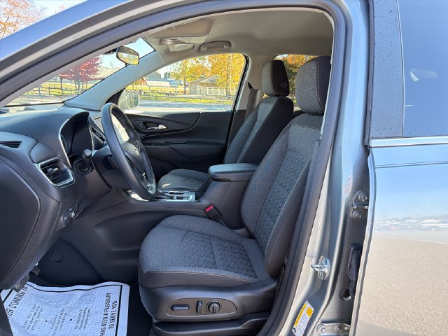 Used 2024 Chevrolet Equinox LT AWD/4WD image 3