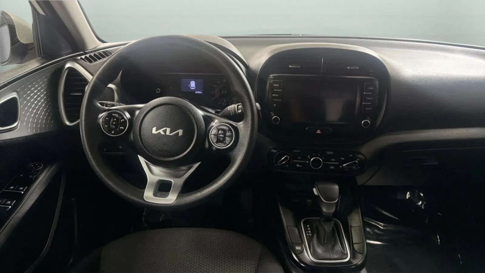 Used 2022 Kia Soul LX w/ Technology Package FWD image 10