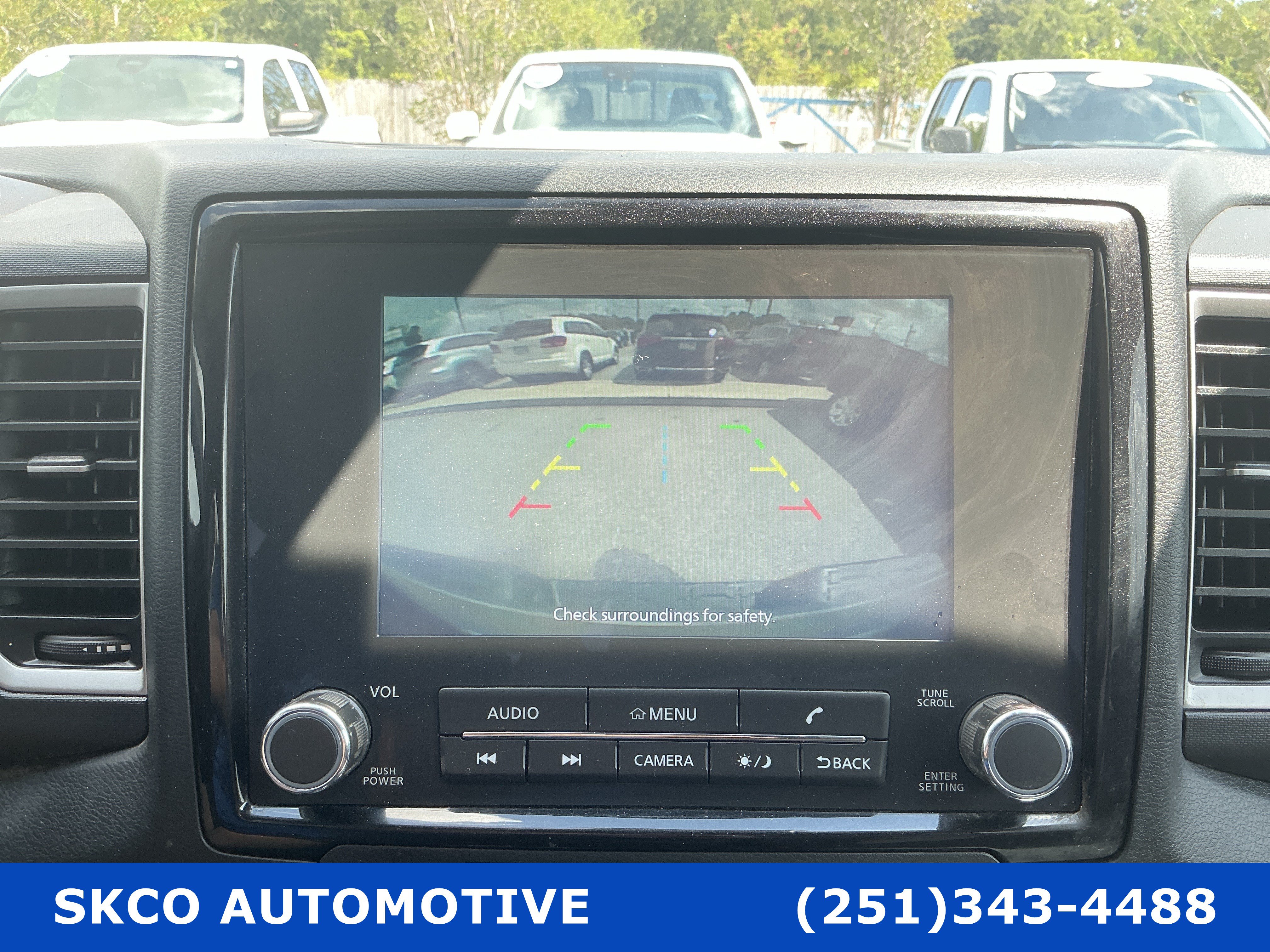 Used 2024 Nissan Frontier SV w/ Hardbody Edition AWD/4WD image 17