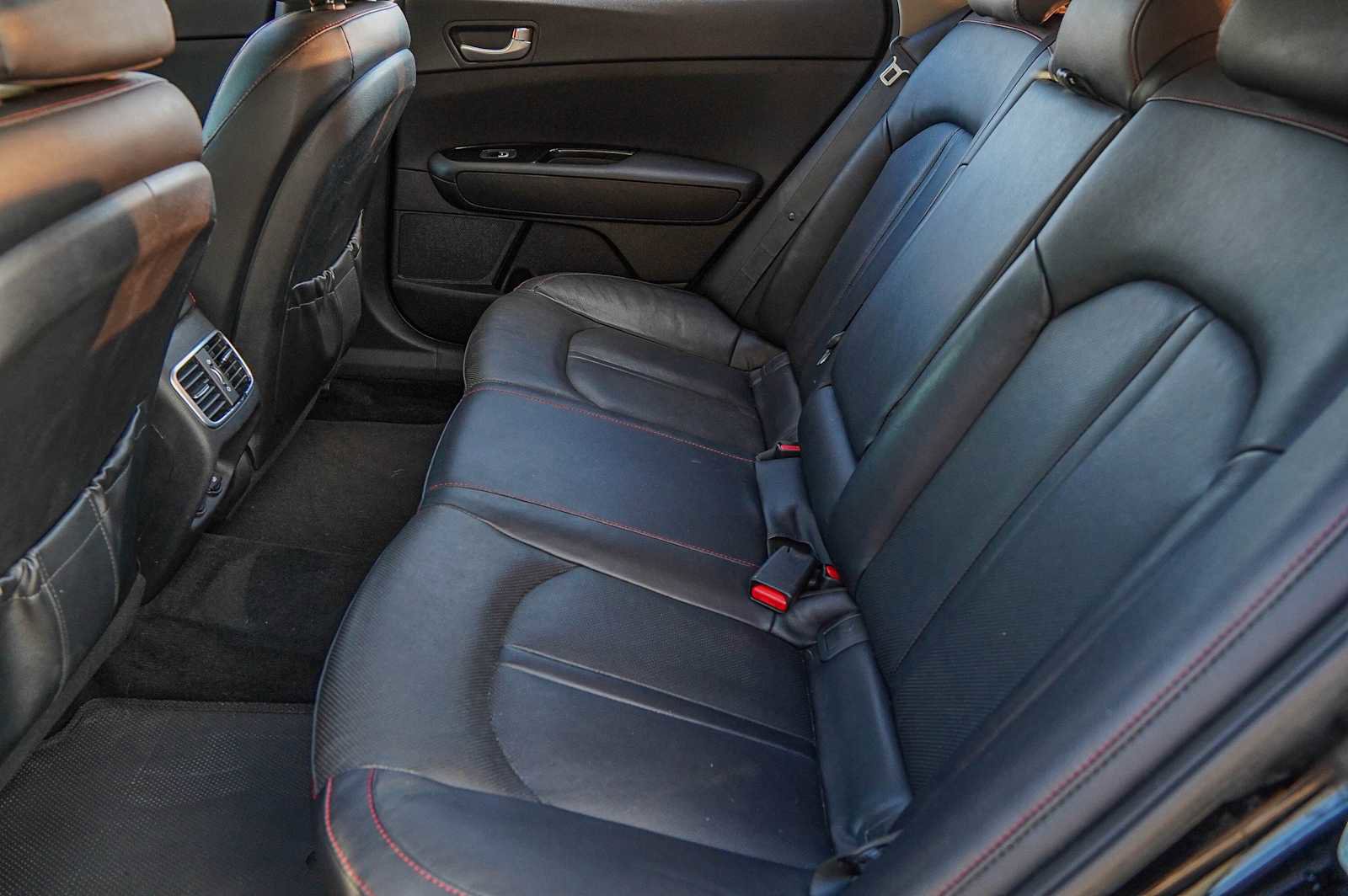 Used 2018 Kia Optima SX image 31