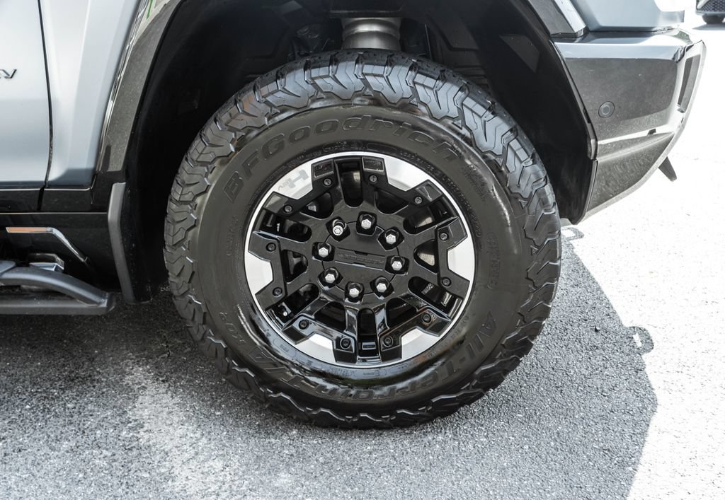 Used 2024 GMC Hummer EV 3X w/ Omega Edition AWD/4WD image 5
