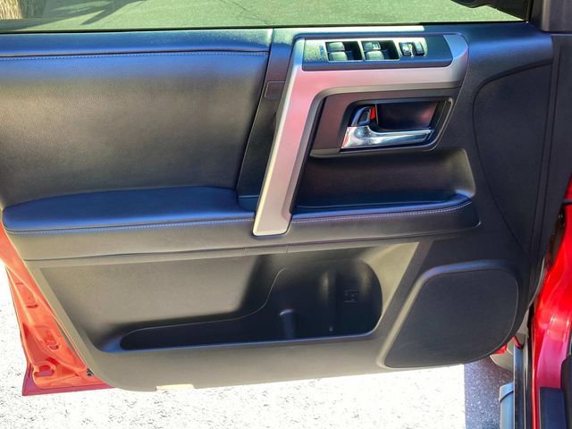 Used 2021 Toyota 4Runner SR5 image 12