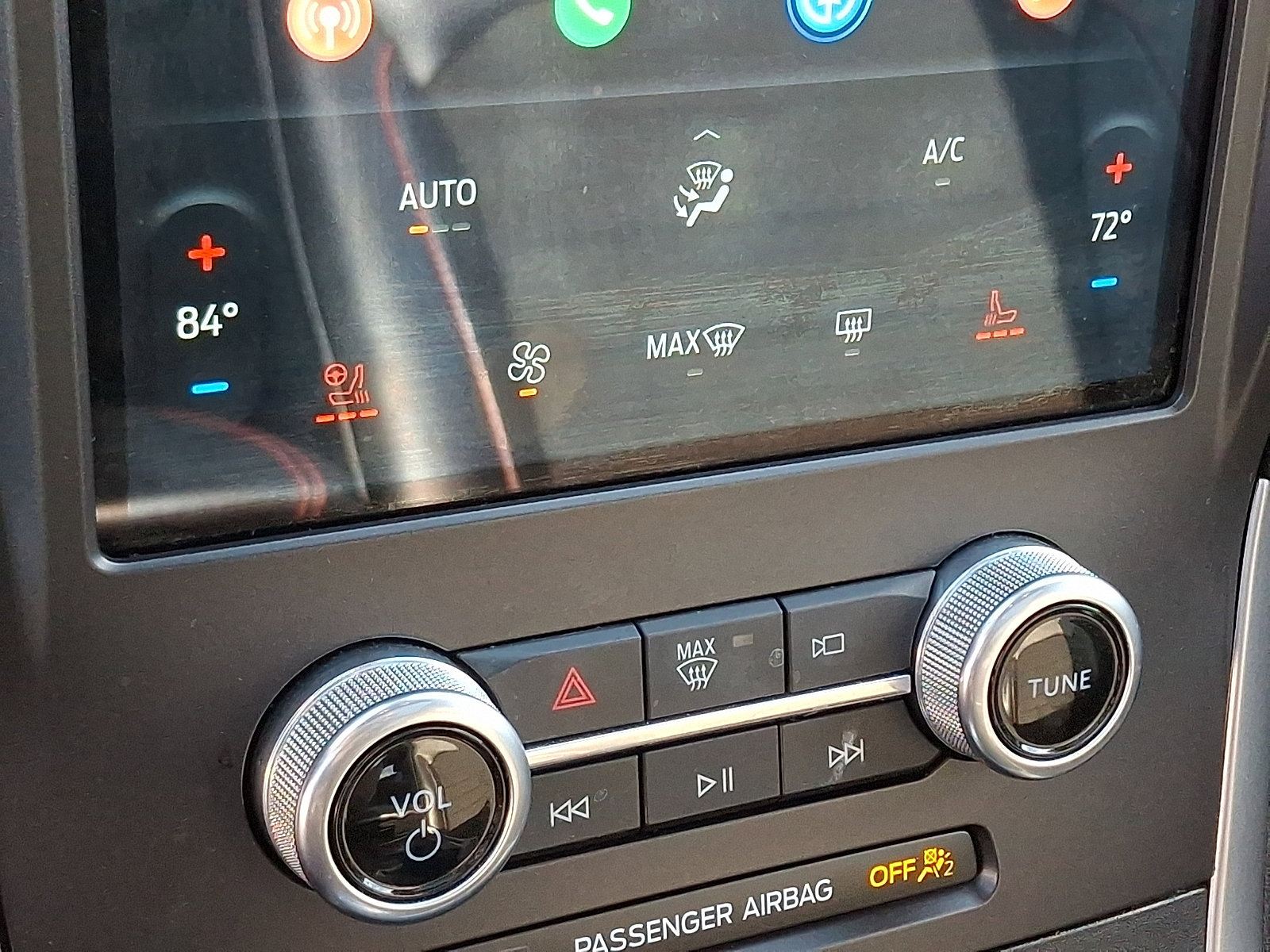 Used 2021 Ford Edge ST-Line w/ Class II Trailer Tow Package image 16