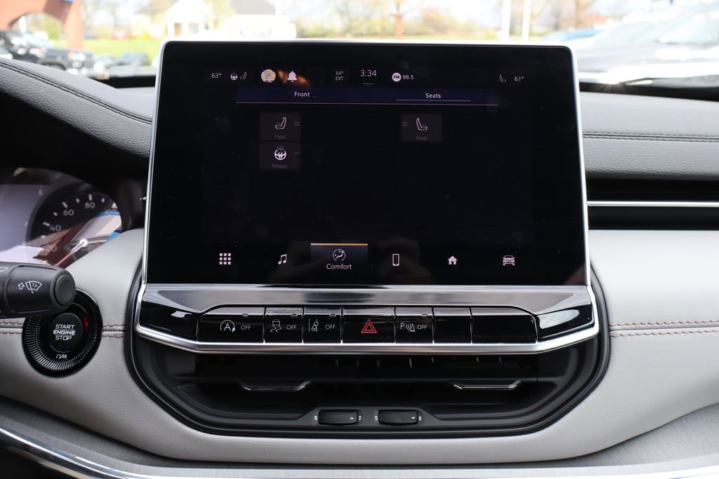 Used 2024 Jeep Compass Limited image 21