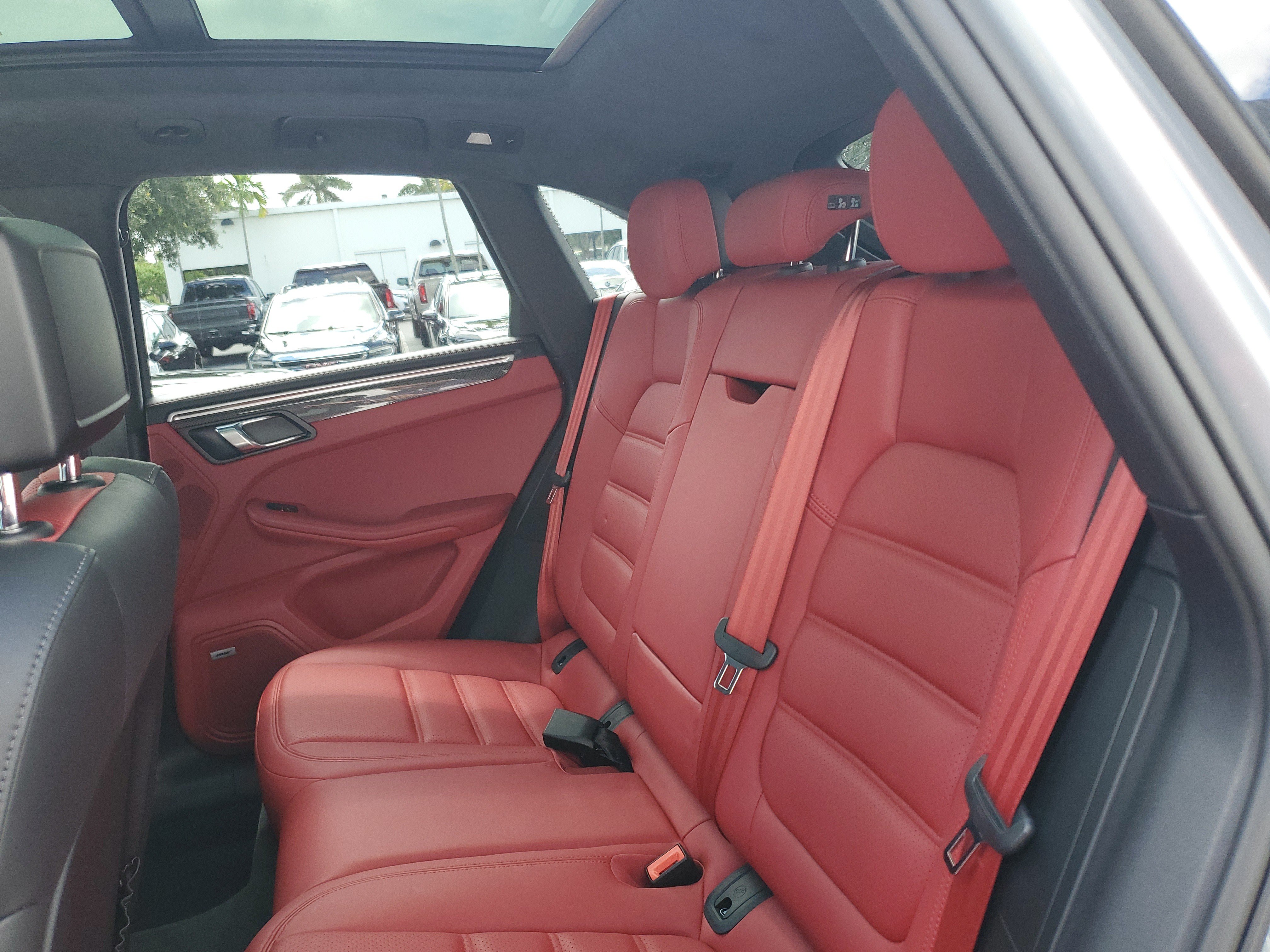 Used 2020 Porsche Macan Turbo AWD/4WD image 12
