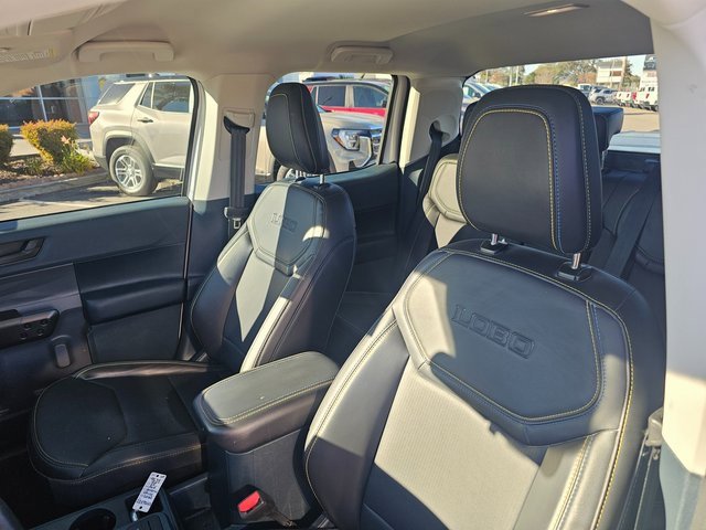 Used 2025 Ford Maverick Lobo image 13