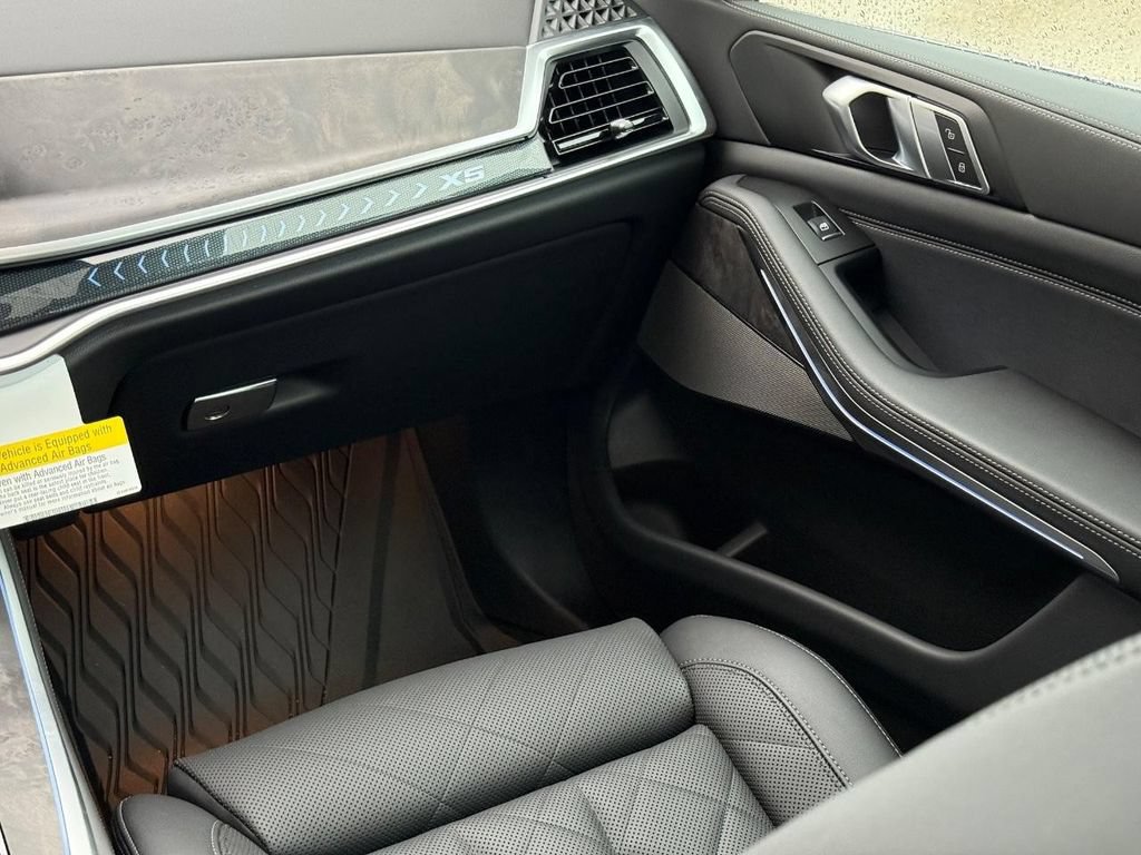 New 2026 BMW X5 xDrive50e AWD/4WD image 10