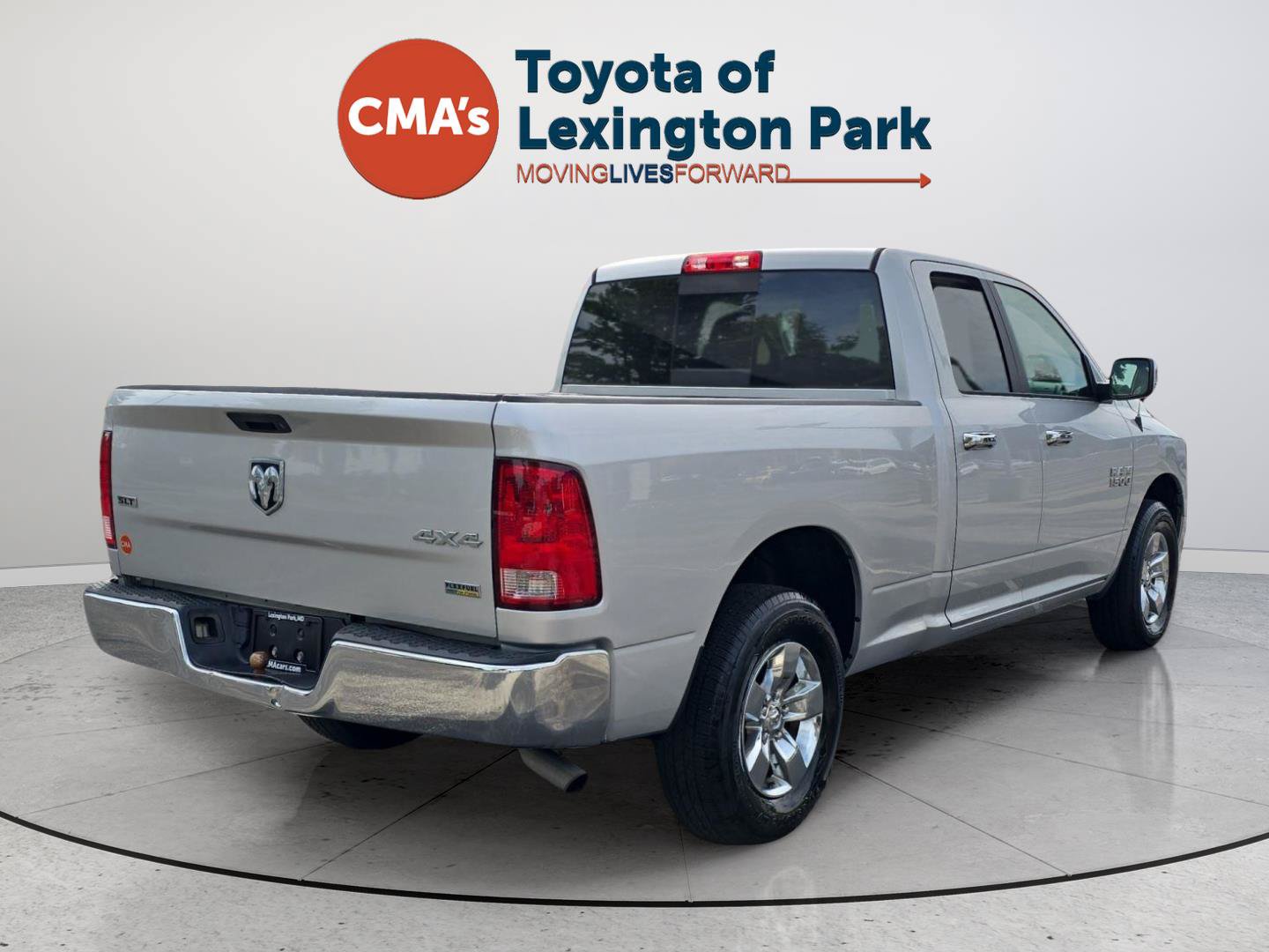 Used 2017 RAM 1500 Classic SLT AWD/4WD image 7