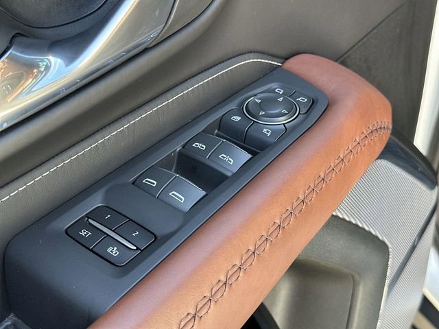 Used 2024 GMC Yukon Denali Ultimate image 23