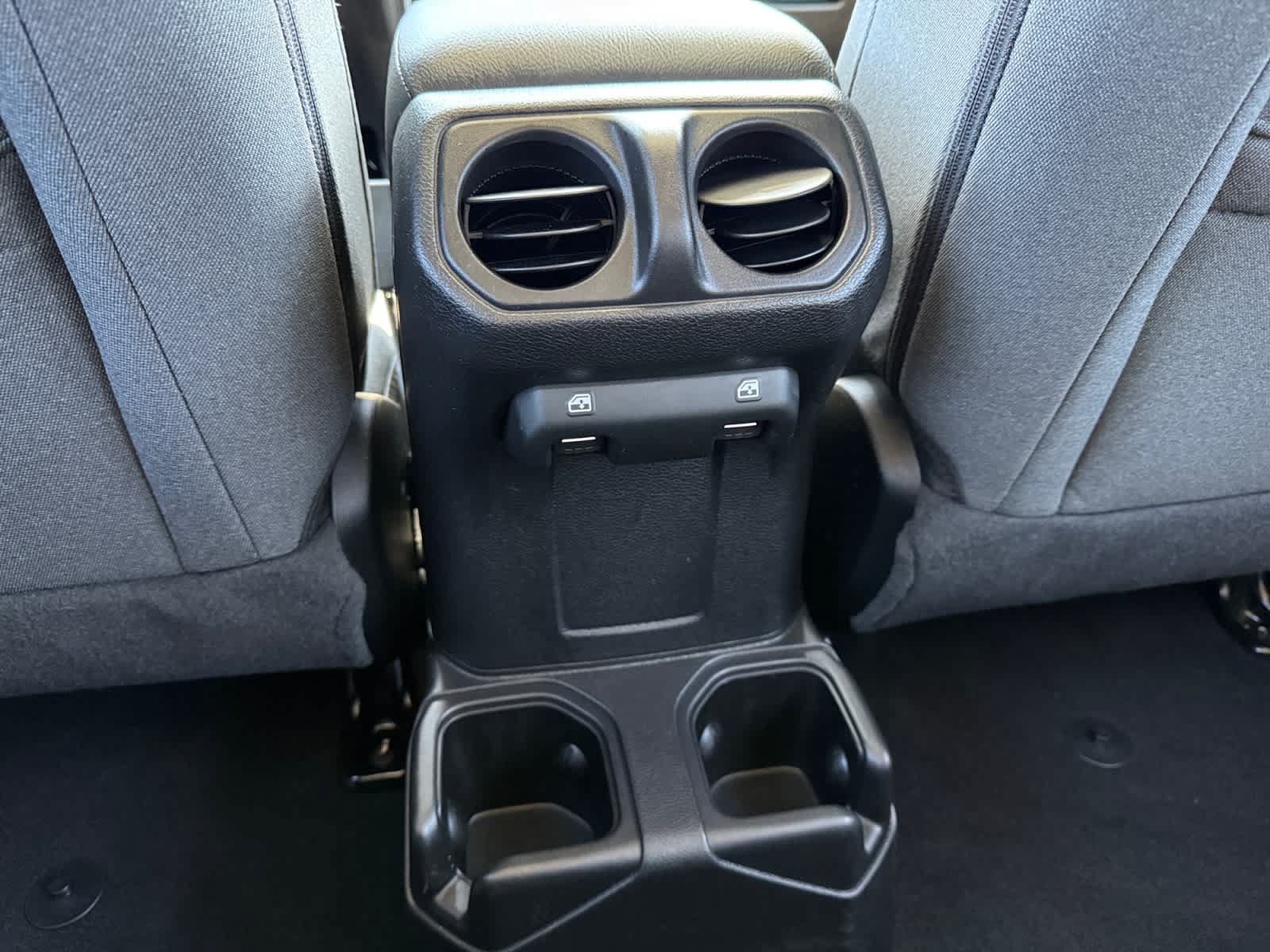 Used 2026 Jeep Wrangler Unlimited Sport AWD/4WD image 22