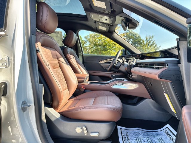 New 2026 Lincoln Nautilus Reserve AWD/4WD image 26