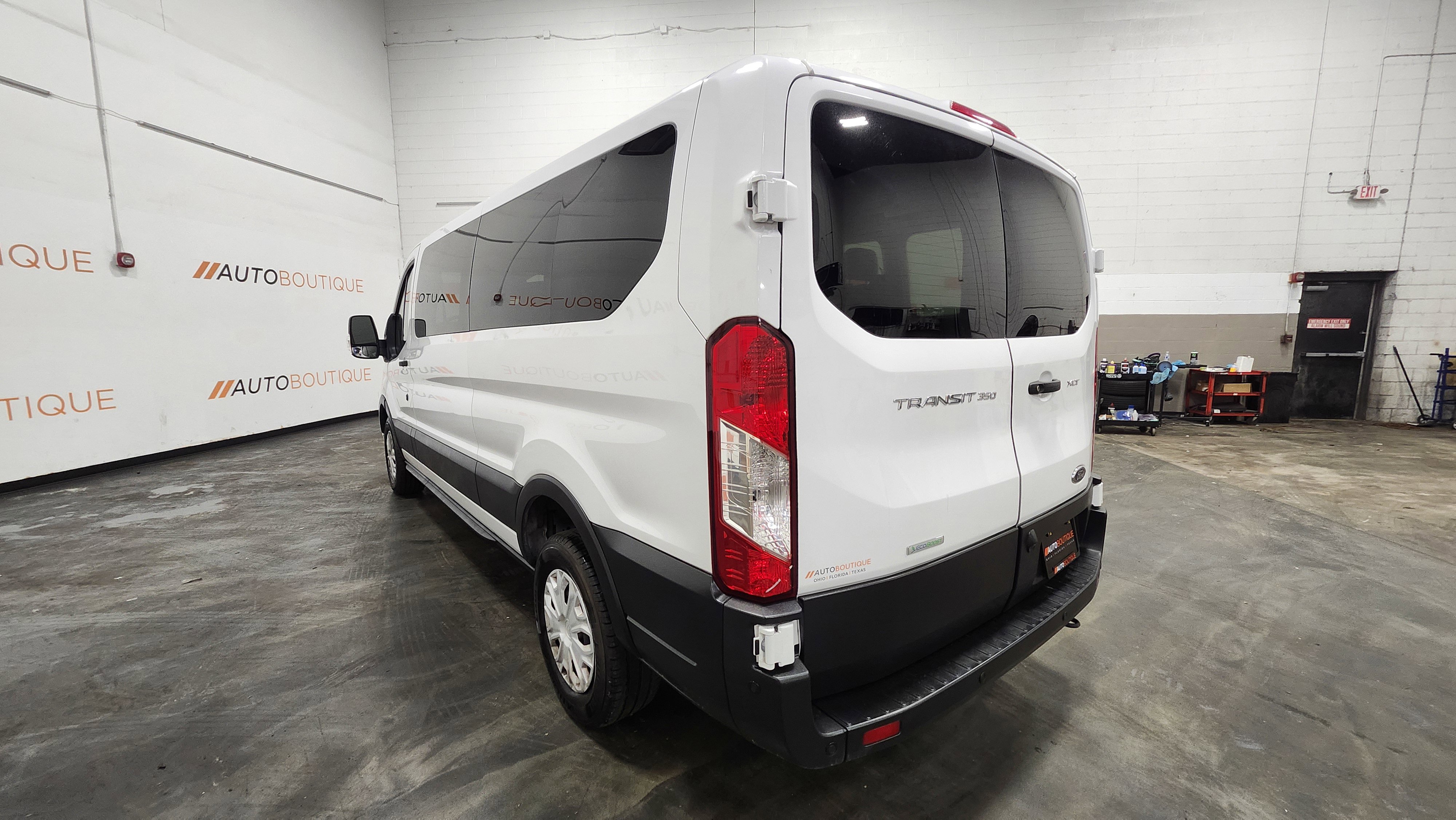 Used 2023 Ford Transit 350 XLT image 14