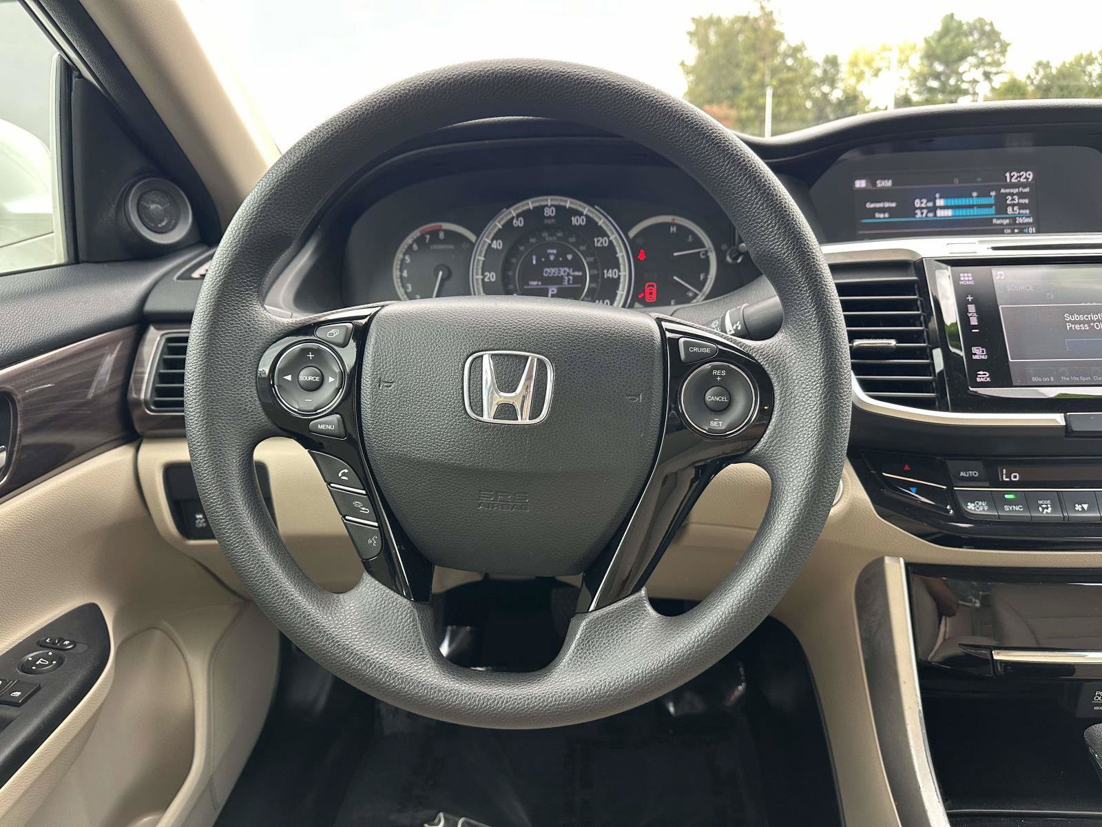 Used 2017 Honda Accord EX image 11