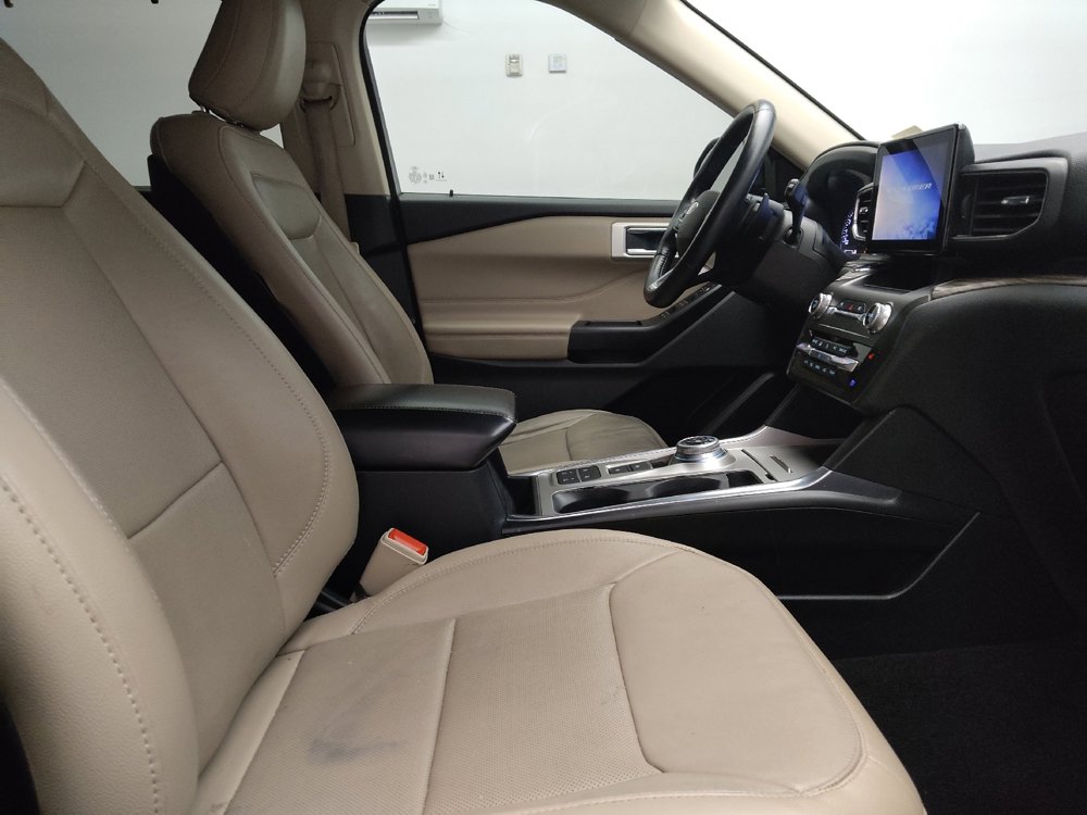Used 2020 Ford Explorer Limited image 21
