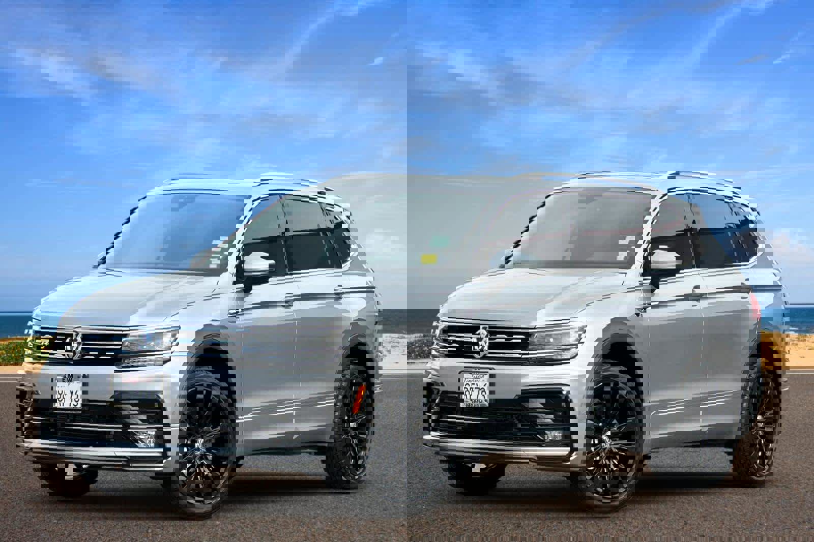 Used 2020 Volkswagen Tiguan SEL Premium R-Line image 1