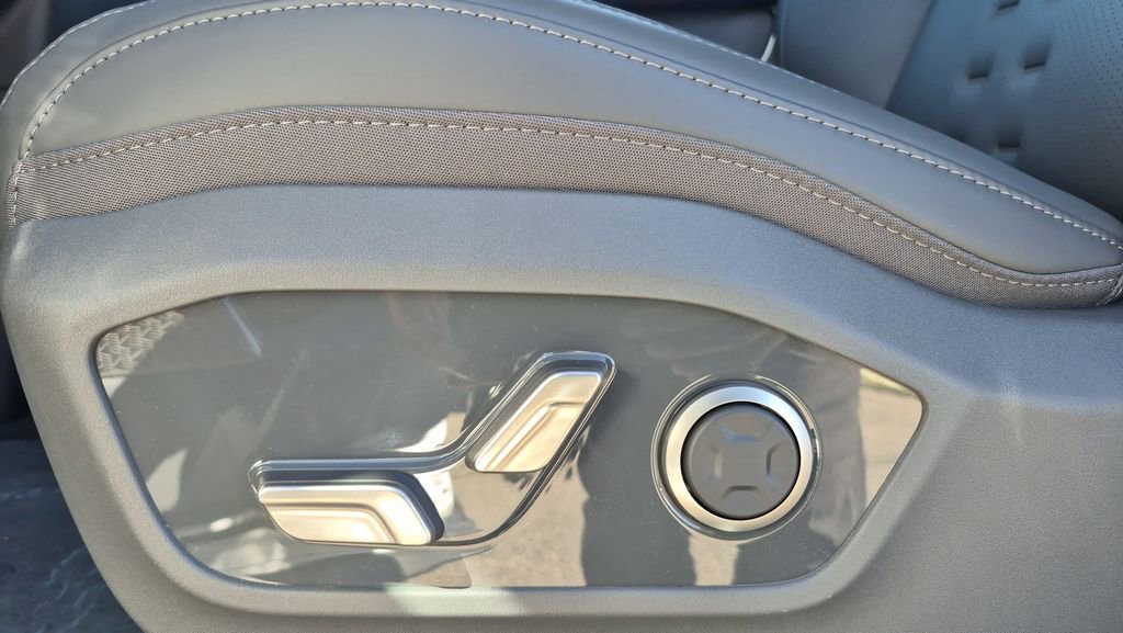 New 2026 Kia EV9 Wind image 12