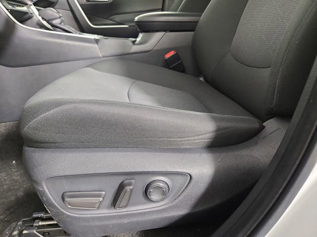 Used 2025 Toyota RAV4 XLE image 30