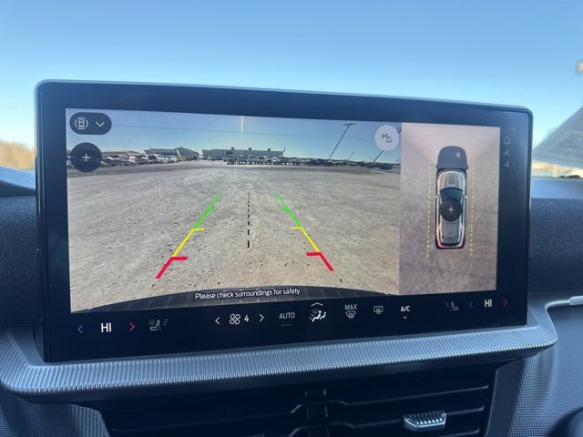 Used 2025 Ford Explorer ST-Line w/ ST-Line Street Pack image 16