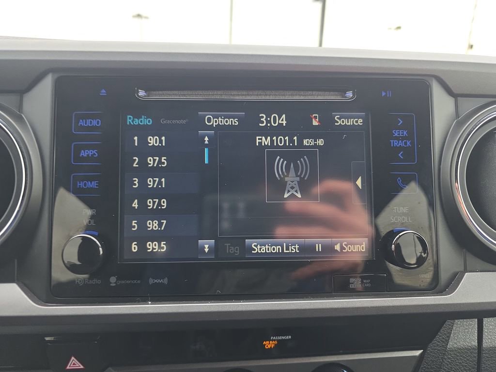 Used 2017 Toyota Tacoma TRD Off-Road image 20