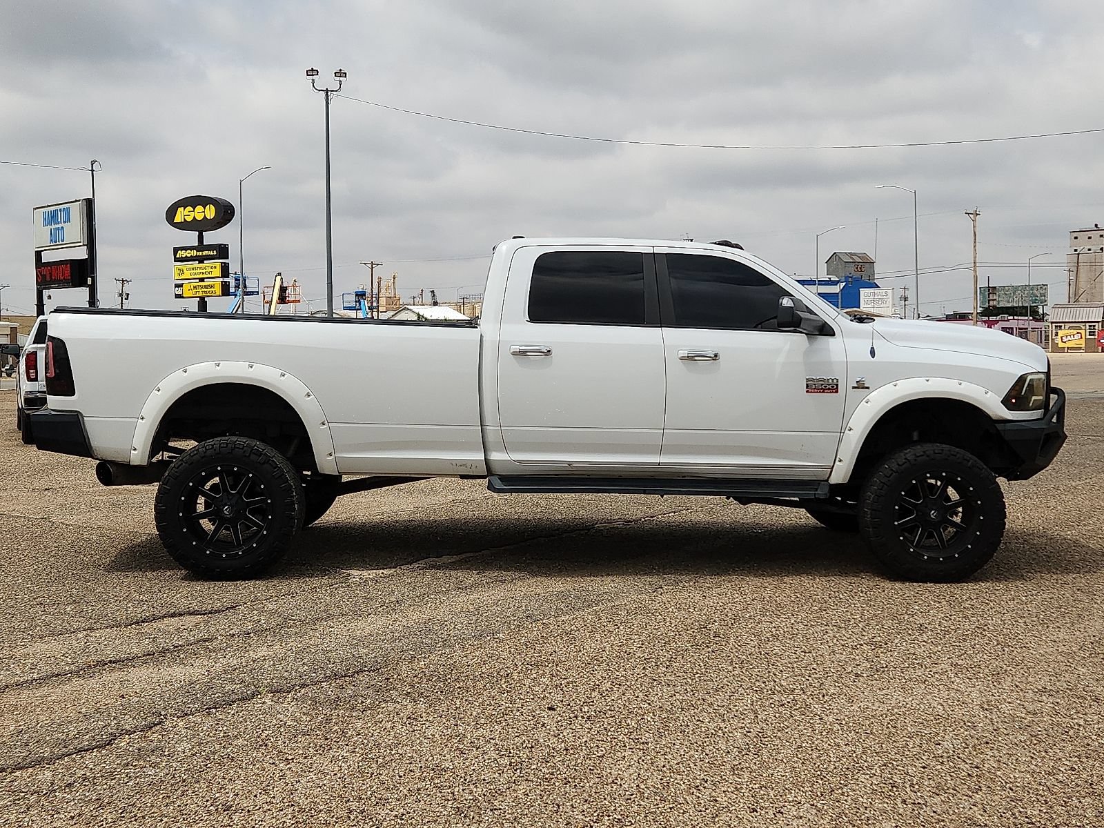 Used 2010 Dodge Ram 3500 Truck SLT w/ Big Horn Regional Package AWD/4WD image 3