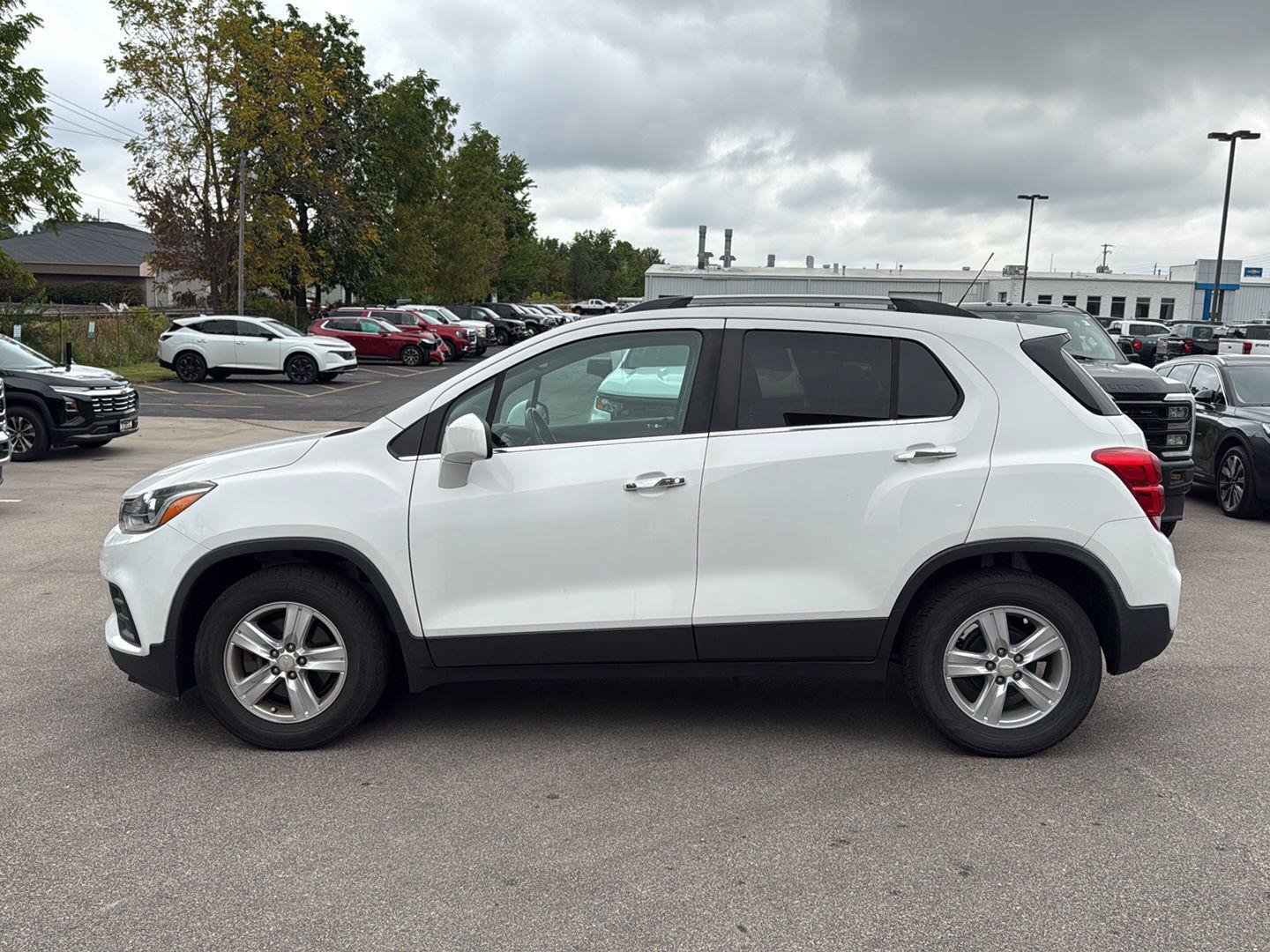Used 2017 Chevrolet Trax LT w/ Driver Confidence Package FWD image 6