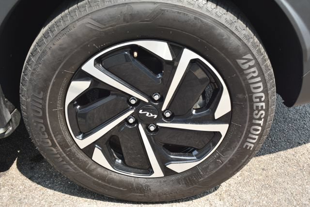 Used 2023 Kia Sportage LX AWD/4WD image 44