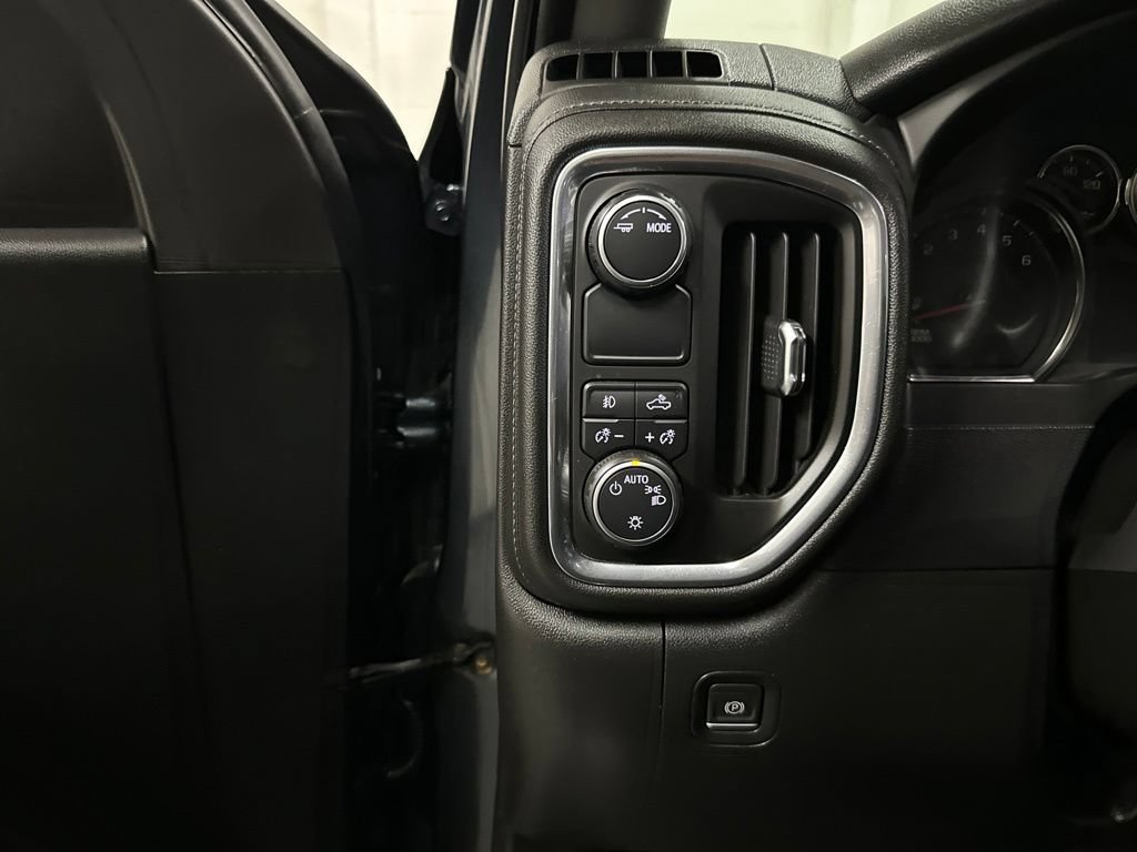Used 2021 Chevrolet Silverado 1500 RST w/ Bed Protection Package RWD image 34