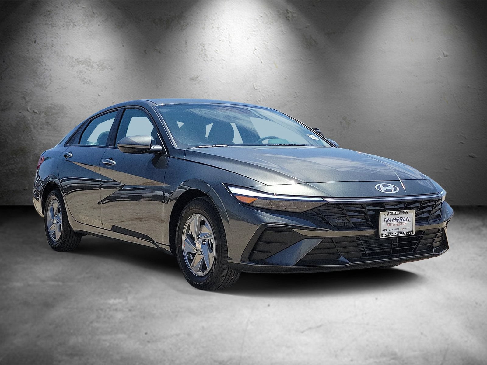 New 2026 Hyundai Elantra SE FWD image 2