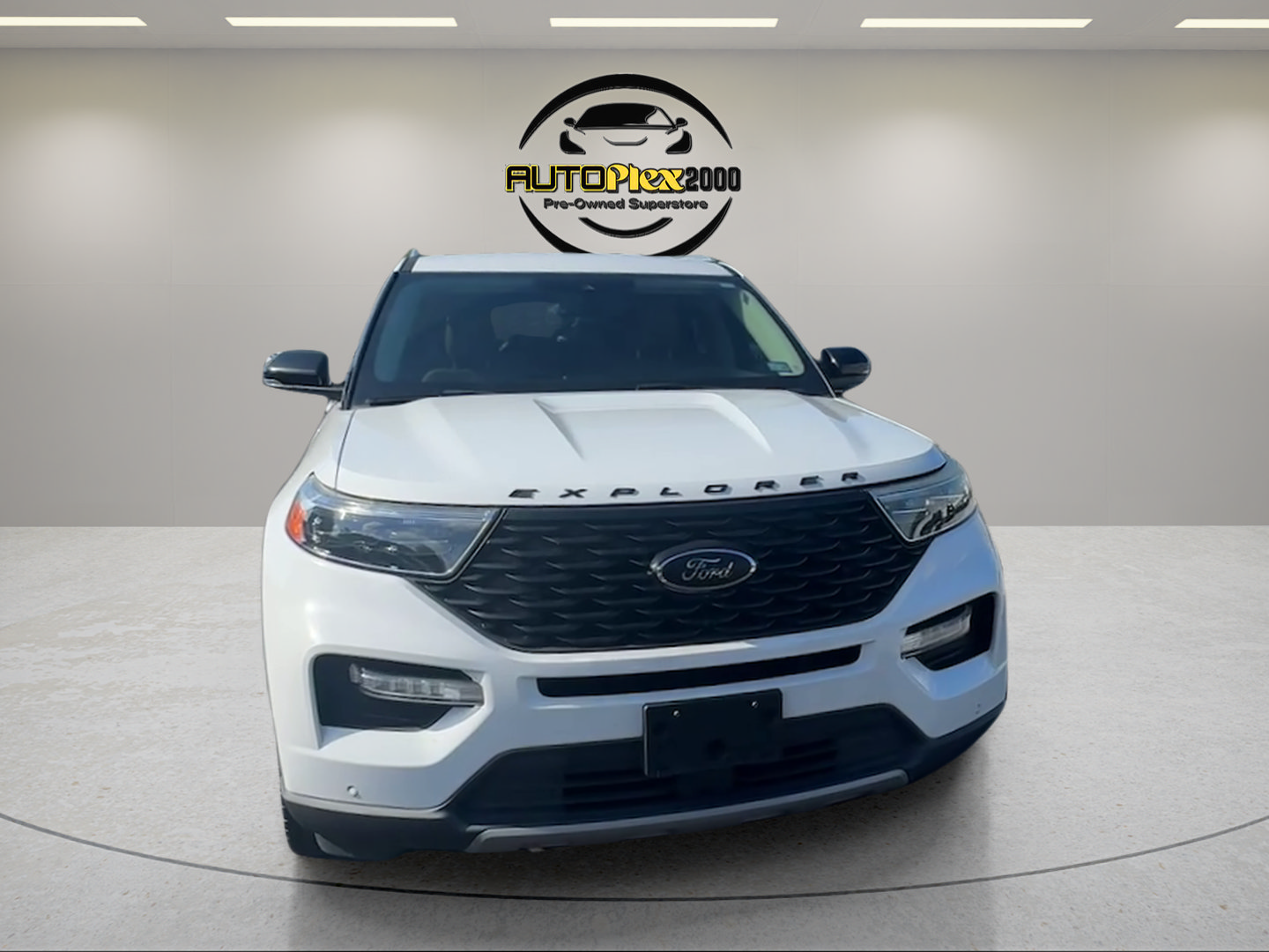 Used 2020 Ford Explorer Limited RWD image 2