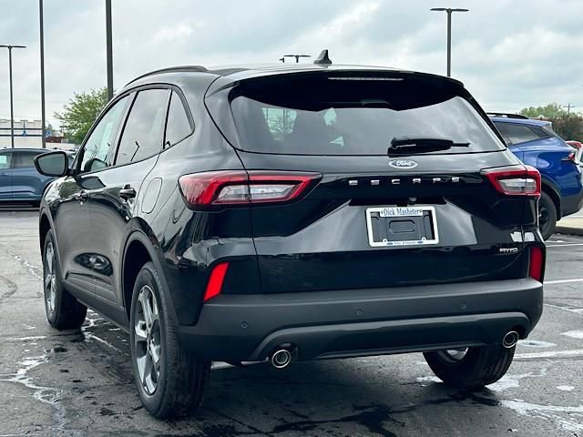 New 2025 Ford Escape ST-Line w/ Tech Pack #1 image 8