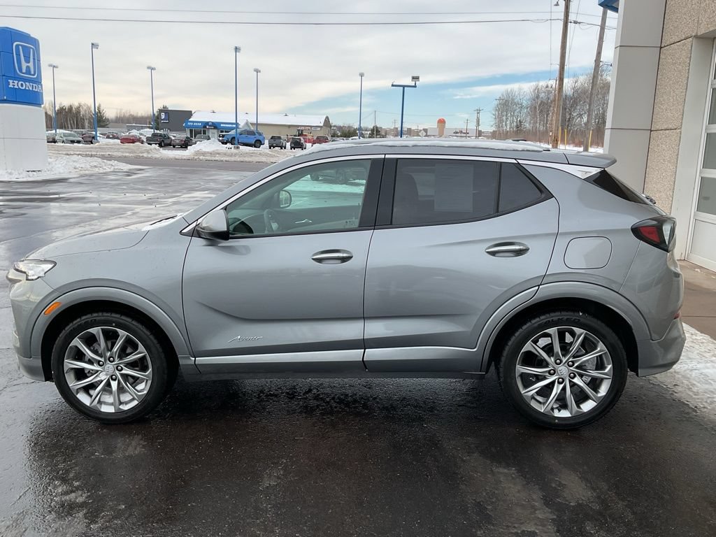Used 2024 Buick Encore GX Avenir w/ Avenir Convenience Package FWD image 8