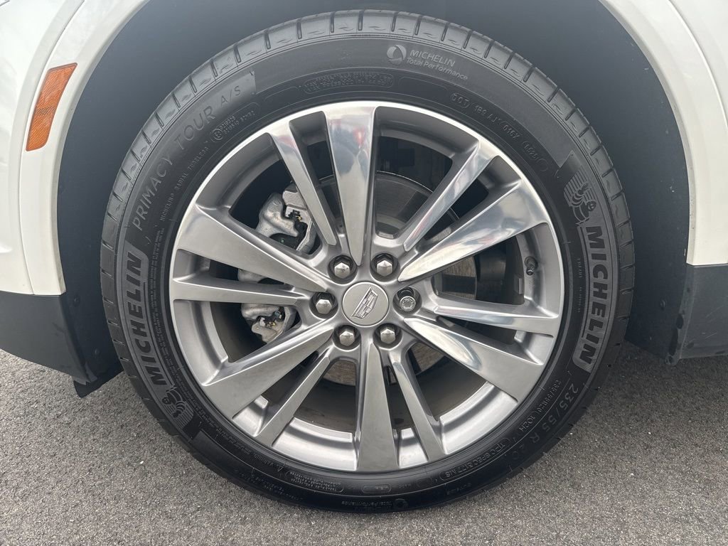 Used 2025 Cadillac XT5 Premium Luxury image 12