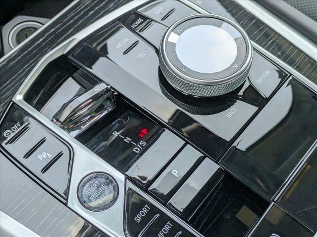 Used 2025 BMW X6 M60i image 12