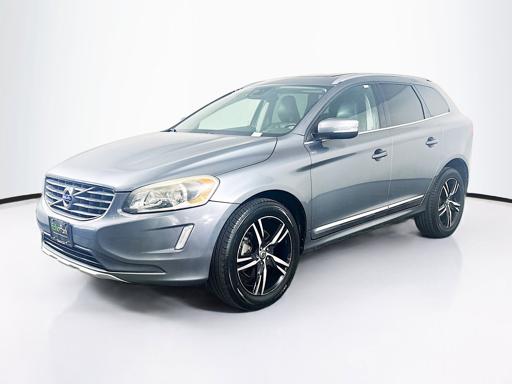 Used 2017 Volvo XC60 T5 Inscription FWD image 3
