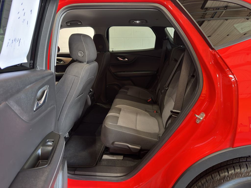 Used 2025 Chevrolet Blazer LT image 10