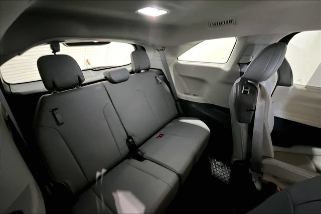 Used 2022 Toyota Sienna LE FWD image 31