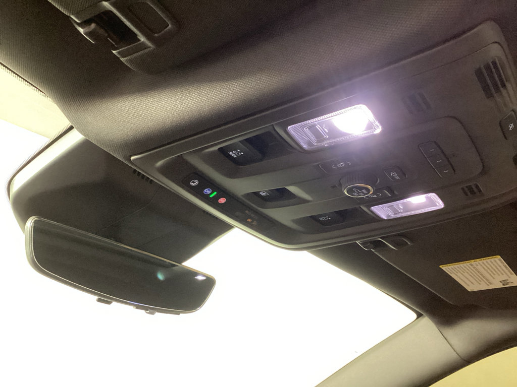 Used 2023 Cadillac Escalade Premium Luxury w/ Performance Package image 39